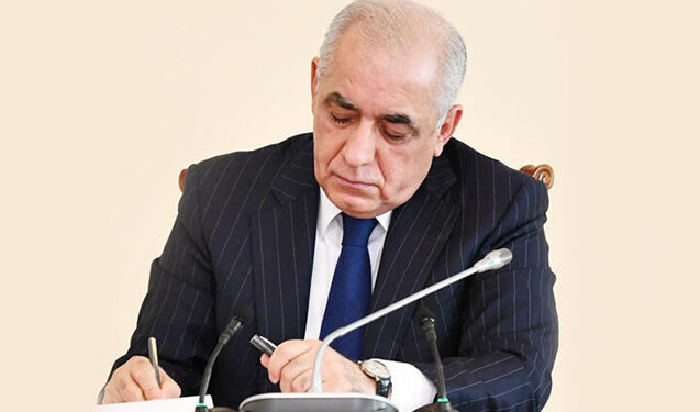 Baş nazir QƏRAR İMZALADI