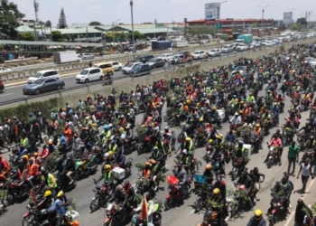 Keçmiş baş nazirin dəfn mərasimində hadisələr baş verdi: Ən azı 4 nəfər öldü!