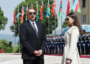 Parlament Zəfər Günü münasibətilə Prezident və xanımını təbrik etdi