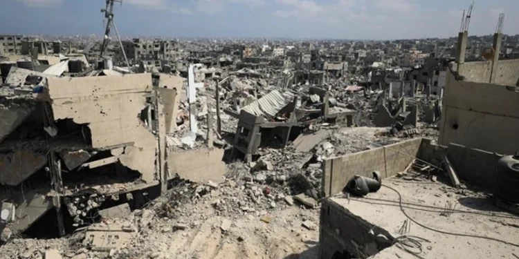 İsrail Qəzzaya zərbə endirir