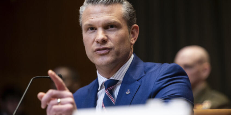 ABŞ dörd narkotik gəmisini məhv edib - Pentaqon rəhbəri