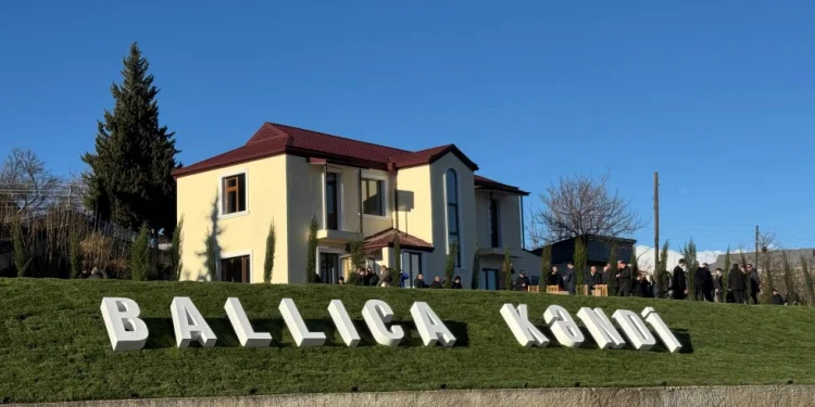 Ballıca və Təzəbinə kəndlərinə növbəti köç karvanı yola salınıb