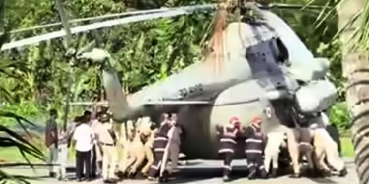 Hindistan prezidenti təyyarə qəzasından möcüzəvi şəkildə xilas oldu