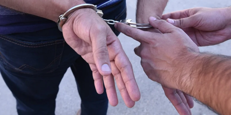 17 yaşlı gənc anasını QƏTLƏ YETİRDİ