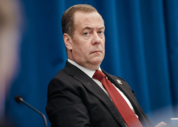 “Kim Çen Inla görüş dostluq şəraitində keçdi” – Medvedev