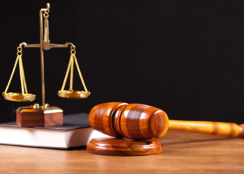 Terror barədə yalan məlumat verən şəxsin məhkəməsi başlayıb