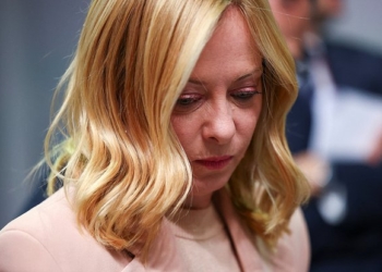 Ərdoğan İtaliyanın baş nazirini siqareti tərgitməyə çağırıb