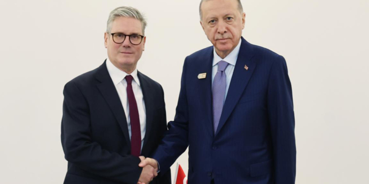 Türkiyə ilə İngiltərə hərbi əməkdaşlıq müqaviləsi imzalandı