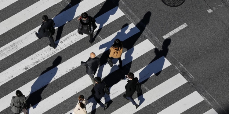 Slovakiya piyadalar üçün sürət həddi tətbiq edir 