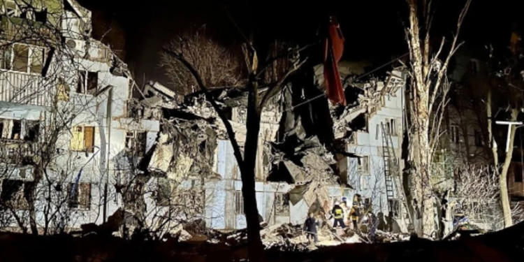 Zaporojye atəşə tutulub - 2 ölü, 11 yaralı