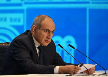 Paşinyan Astanaya rəsmi səfər edib