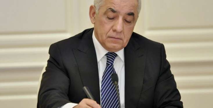 Əli Əsədov qərar imzaladı