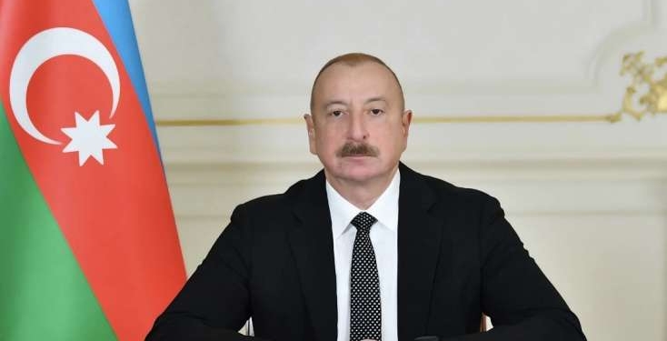 İlham Əliyev Mahmud Abbası təbrik etdi