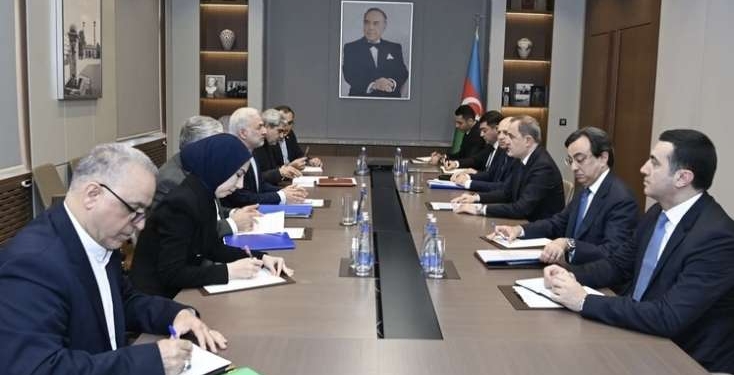 Ceyhun Bayramov İran XİN rəsmisi ilə görüşdü