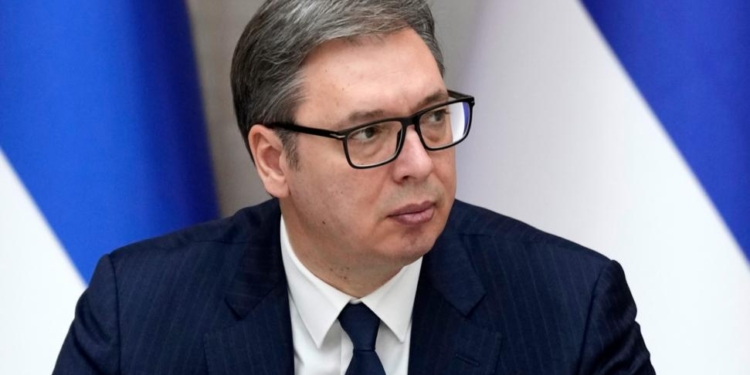 "Biz Kosovonun müstəqilliyini tanıyırıq" - Vuçiç 