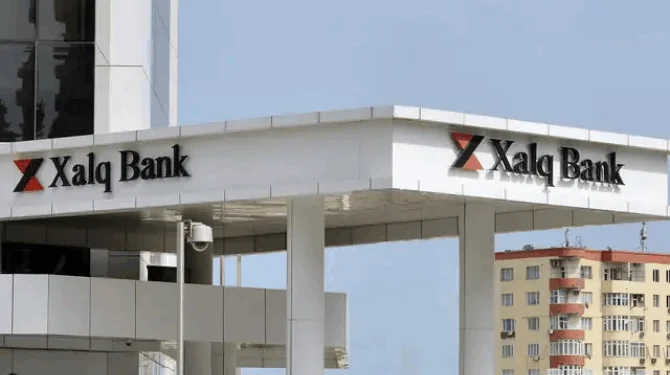 Xalq Bankdan kobud səhv: Azərbaycan bayrağını səhv təsvir etdi - FOTO