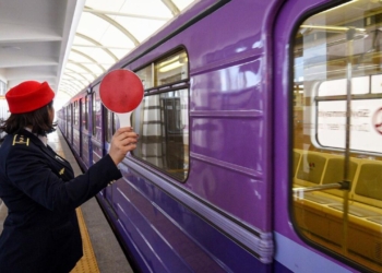 Bakı metrosunda tüstülənmə – Giriş-çıxış bağlandı