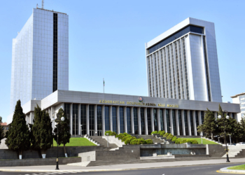 Bu şəxslərdən 100 manat rüsum alınacaq