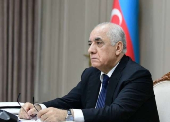 Əli Əsədov yeni qərar imzaladı