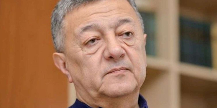 “Özündən muğayat olmayıb” – Elçin Şıxlı müavininin ölümündən yazdı