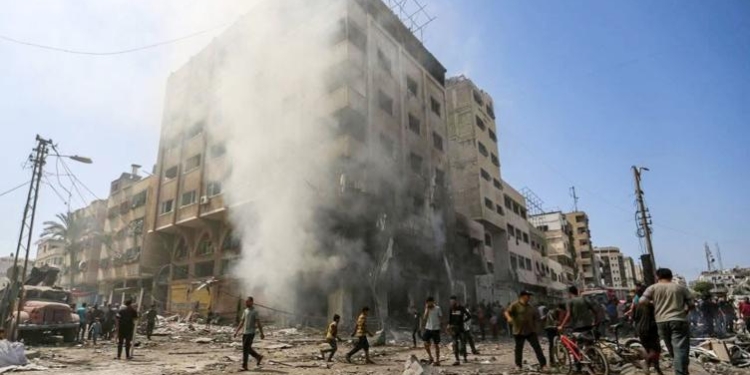 İsrail Qəzza zolağının bir neçə ərazisini atəşə tutub 