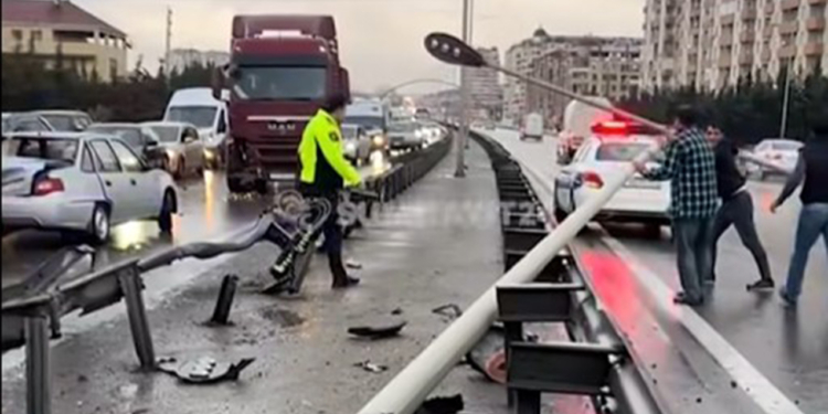 Bakı-Sumqayıt yolunda ağır qəza - VİDEO