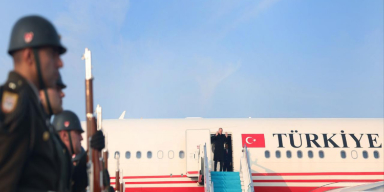 Ərdoğan Azərbaycana gəldi