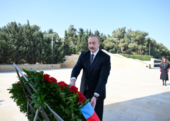 İlham Əliyev və Mehriban Əliyeva Şəhidlər xiyabanında – FOTOLAR