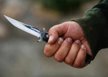 Gəncədə ər arvadını bıçaqlayıb