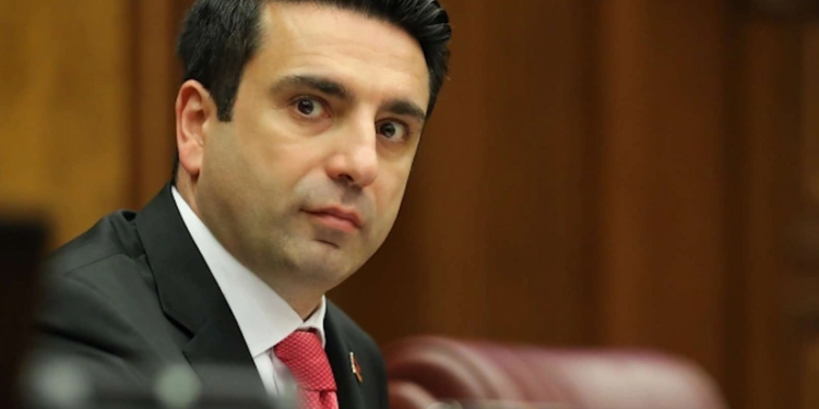 Aİ səfirləri ilə Bakı və İrəvan arasında sülh prosesini müzakirə etdi