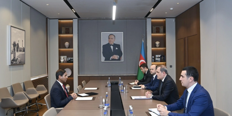 Ceyhun Bayramov Banqladeşin qeyri-rezident səfirini qəbul edib