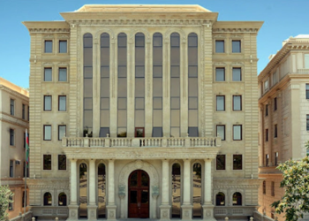 Elxan İbrahimov kollektivə təqdim olunub