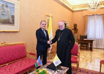 Ceyhun Bayramov Pol Riçard Qallager ilə görüşüb