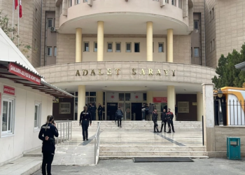 Türkiyədə məhkəmə binasında partlayış – yaralılar var