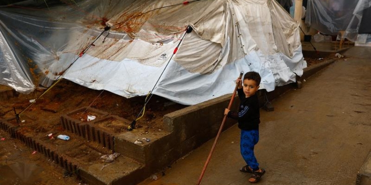 "Qəzzada uşaqlar çadırlarda yatırlar" - UNICEF 