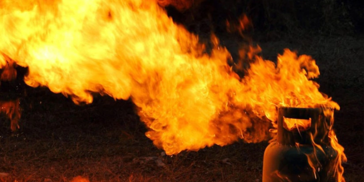 Pakistanda Ali Məhkəmənin binasında qaz balonu partlayıb