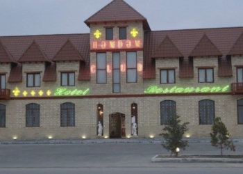 Azərbaycanda vəkil hoteldə öldü