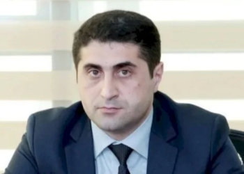 İcra başçısı sürücüsünü baş mütəxəssis təyin etdi