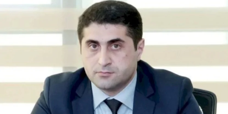 İcra başçısı sürücüsünü baş mütəxəssis təyin etdi