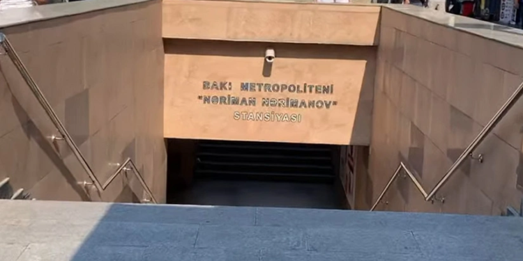 "Nərimanov" metrostansiyasının çıxışındakı divar üzlüklərinin bərpası işləri tamamlanıb