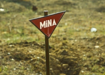 Hərbçimiz Laçında minaya düşdü