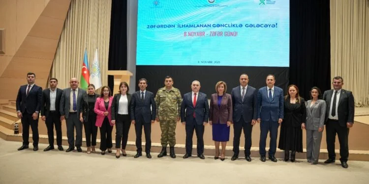 “Zəfərdən ilhamlanan gəncliklə gələcəyə” adlı konfrans keçirilib - FOTOLAR