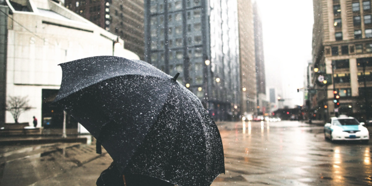 Sabah Bakıda yağış yağacaq, külək əsəcək - PROQNOZ