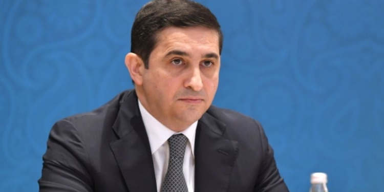 Nazir iki idarə rəisini vəzifəsindən azad etdi