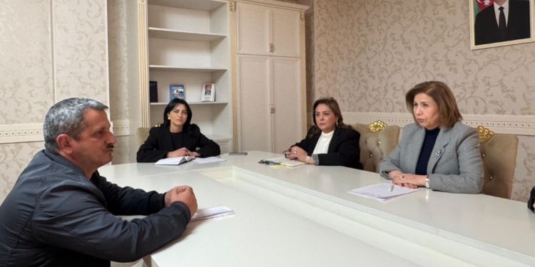 Bahar Muradova Cəlilabadda vətəndaşları qəbul edib