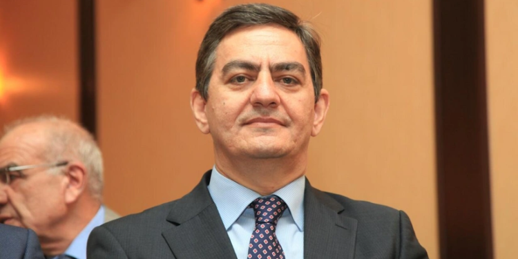 Əli Kərimli hakimiyyəti zorla ələ keçirməkdə ittiham olunur