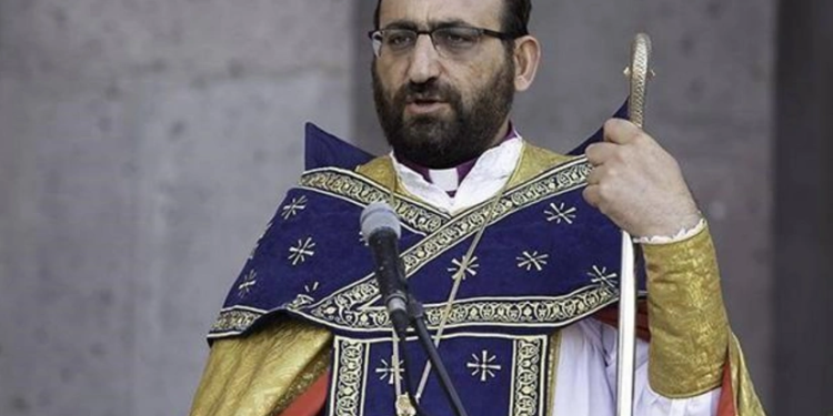 İrəvanda arxiyepiskop Arşak Xaçatryan saxlanılıb