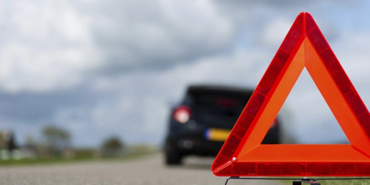 Qadın sürücü avtomobili aşırdı - ölən və yaralananlar var