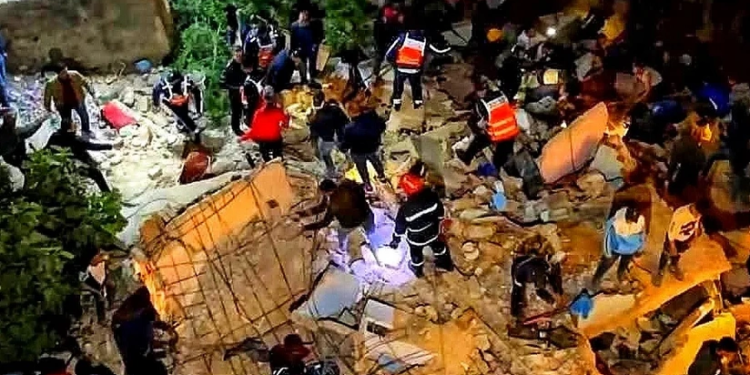 Mərakeşdə iki bina uçub, 19 nəfər ölüb