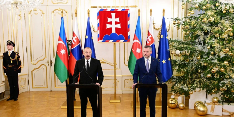 Azərbaycan və Slovakiya prezidentləri mətbuata bəyanatlarla çıxış ediblər 